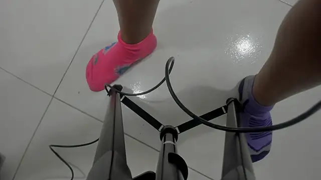 Victoriaa millers online show from 16, 11, 2025