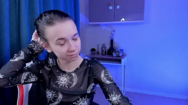 LilithStrangfor online show from 7, 12, 2024