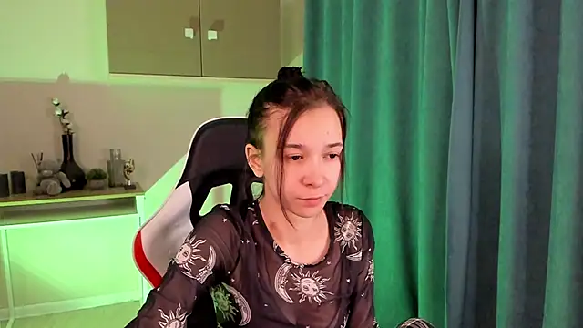 LilithStrangfor online show from 16, 12, 2024