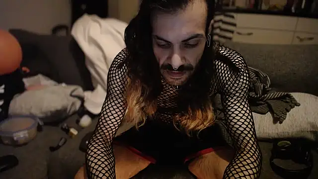 P4RtYBOII92 online show from 25, 9, 2025