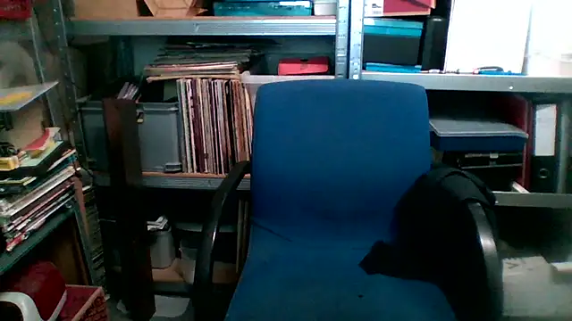 P4RtYBOII92 online show from 21, 10, 2025