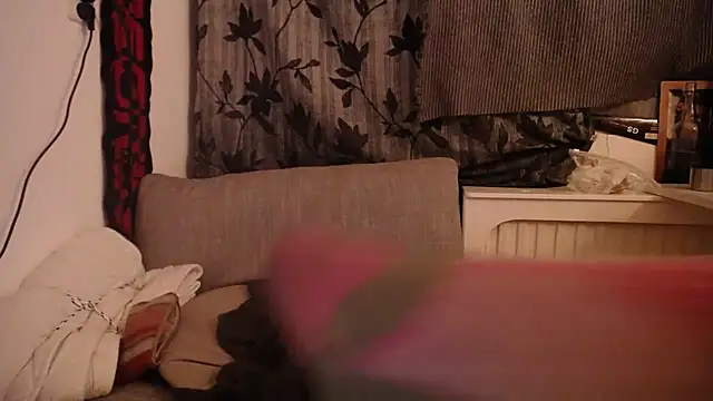 P4RtYBOII92 online show from 30, 11, 2025