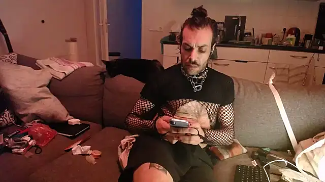 P4RtYBOII92 online show from 31, 1, 2026