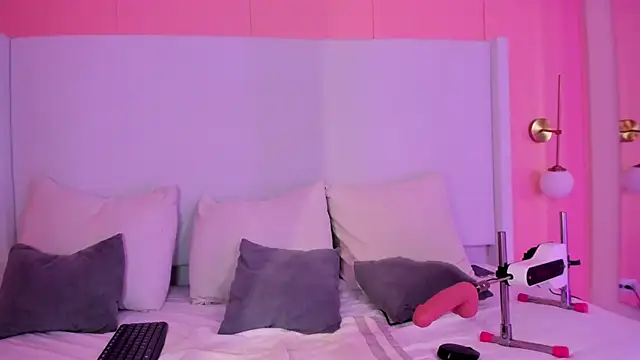 shaina vasquez online show from 15, 12, 2025