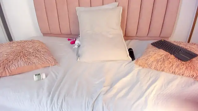 mariaa fernanda online show from 23, 4, 2026