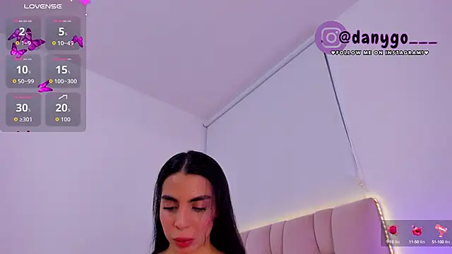 ZarianaEvanz online show from 21, 9, 2025