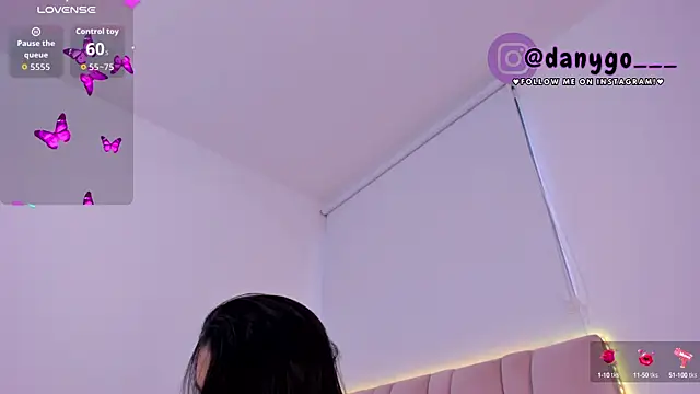 ZarianaEvanz online show from 12, 9, 2025