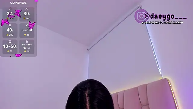 ZarianaEvanz online show from 23, 9, 2025