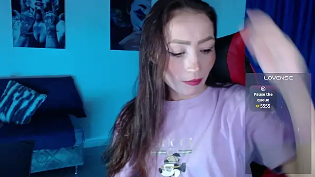 Sara-Guzman1 online show from 15, 4, 2026