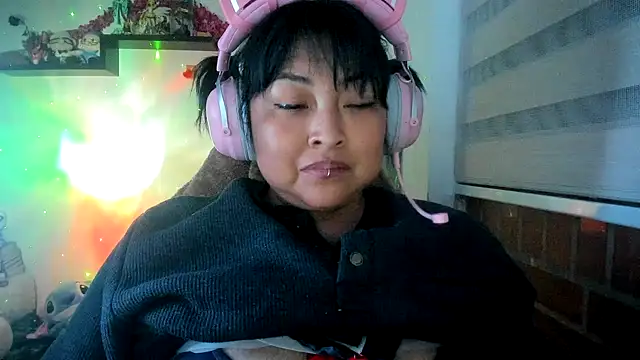 Shaddycute  online show from 24, 3, 2026