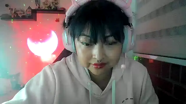 Shaddycute  online show from 15, 3, 2026