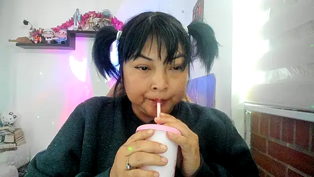 Shaddycute  online show from 24, 3, 2026