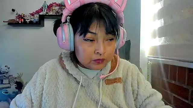 Shaddycute  online show from 5, 4, 2026