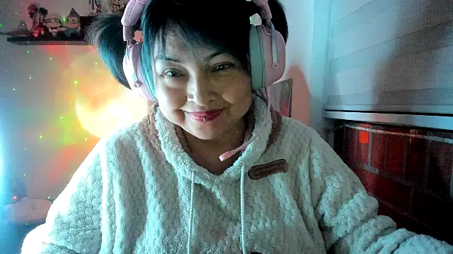 Snapshot of Shaddycute_ chatting on 21, 5, 2026 Shaddycute online show from 21, 5, 2026