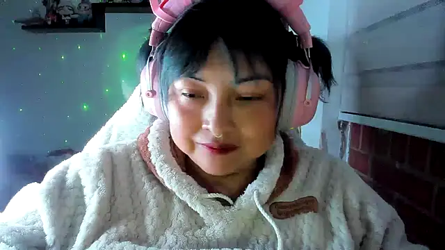 Shaddycute  online show from 11, 6, 2026