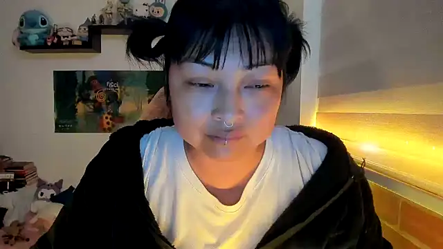 Shaddycute  online show from 12, 2, 2026