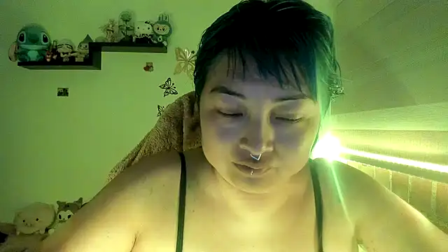 Shaddycute  online show from 23, 12, 2025