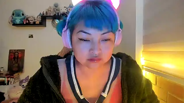 Shaddycute  online show from 9, 1, 2026