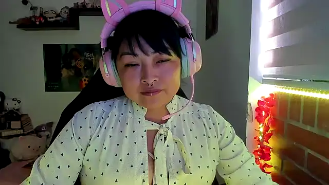 Shaddycute  online show from 6, 3, 2026