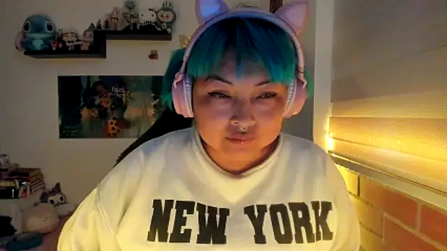 Shaddycute  online show from 31, 1, 2026