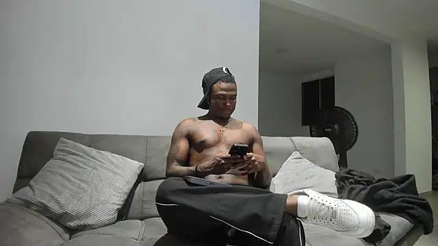 Troykhalil online show from 22, 4, 2026