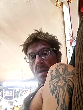 Snapshot of gettinit2wice chatting on 16, 2, 2026 gettinit2wice online show from 16, 2, 2026