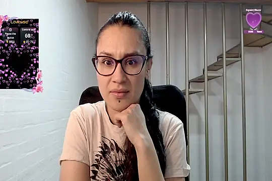 Jessie Desire online show from 6, 2, 2026