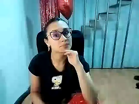 Jessie Desire online show from 15, 2, 2025