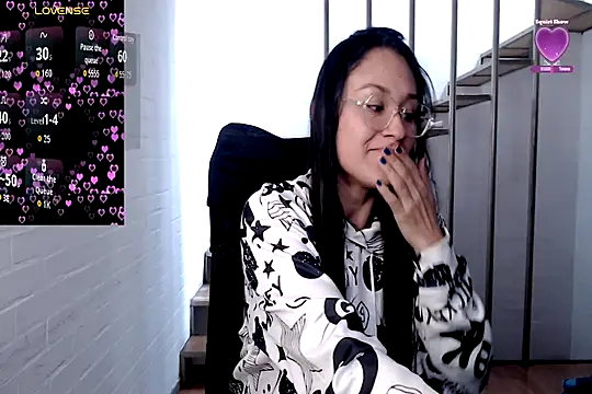 Jessie Desire online show from 1, 10, 2025