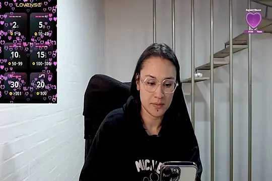 Jessie Desire online show from 28, 9, 2025