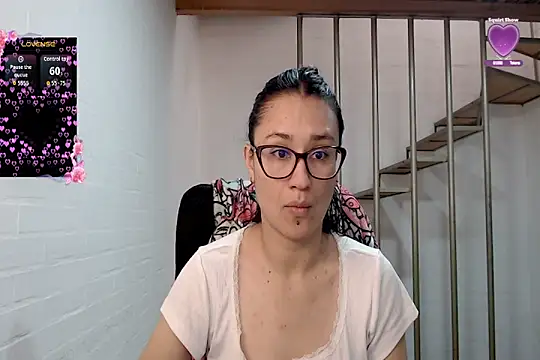 Jessie Desire online show from 10, 2, 2026