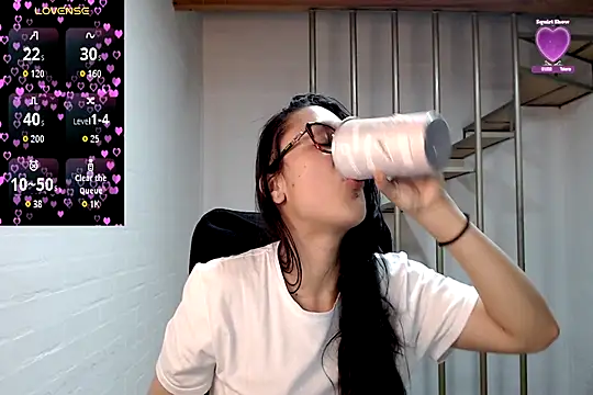 Jessie Desire online show from 19, 12, 2025