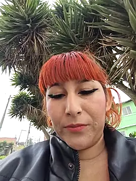 Snapshot of florecita9 chatting on 5, 11, 2025 florecita9 online show from 5, 11, 2025