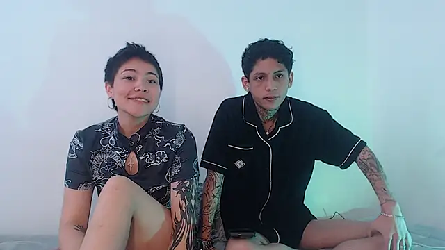 Sebas And Mila online show from 17, 9, 2025