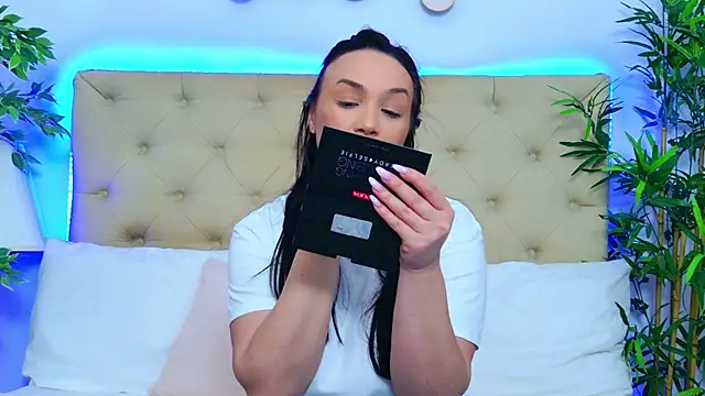 DaliyaArabian online show from 9, 4, 2026