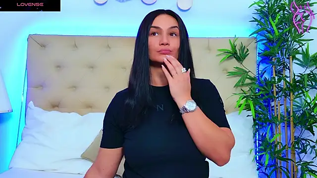 DaliyaArabian online show from 10, 9, 2025