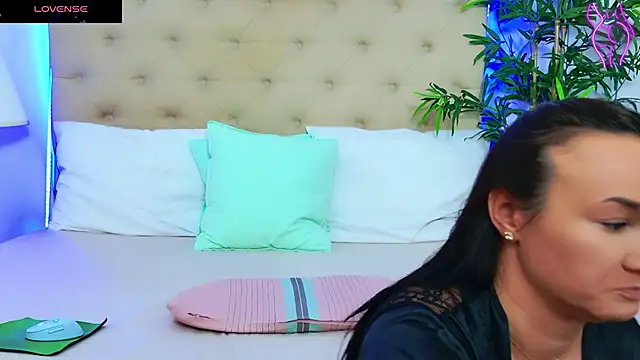 DaliyaArabian online show from 6, 10, 2025