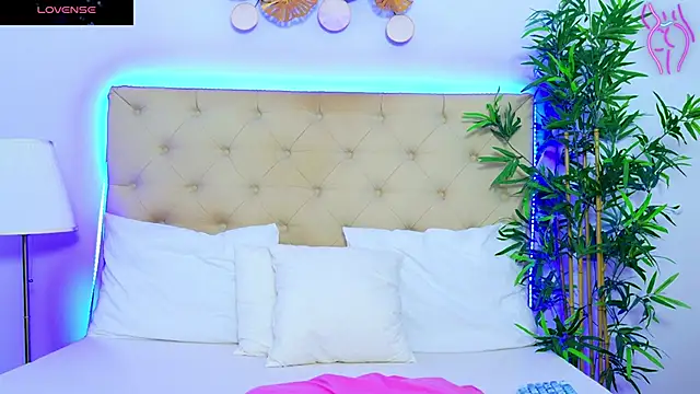 DaliyaArabian online show from 11, 11, 2025