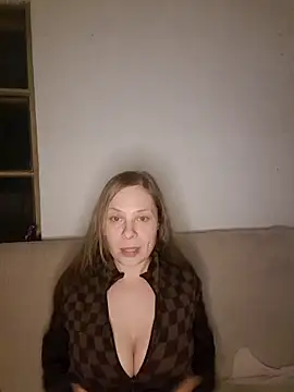 katiestevens online show from 18, 11, 2025