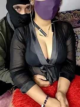 couple00795 online show from 6, 2, 2025