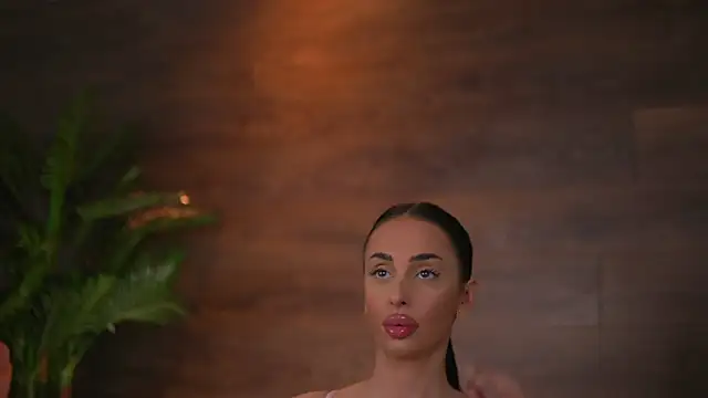 KairaAndrews online show from 17, 3, 2026