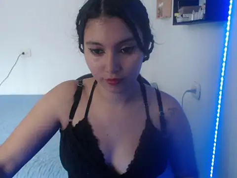 HannaKlein online show from 14, 3, 2025