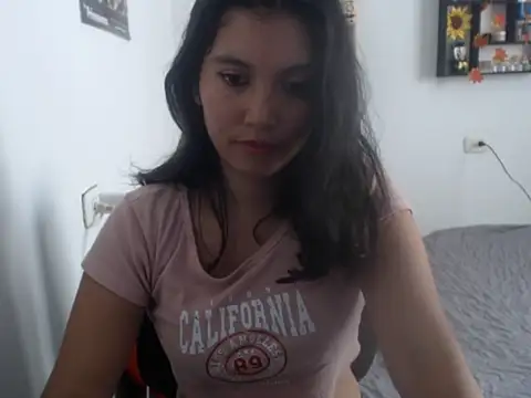 HannaKlein online show from 20, 1, 2025