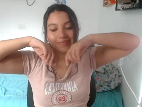 HannaKlein online show from 2, 10, 2025