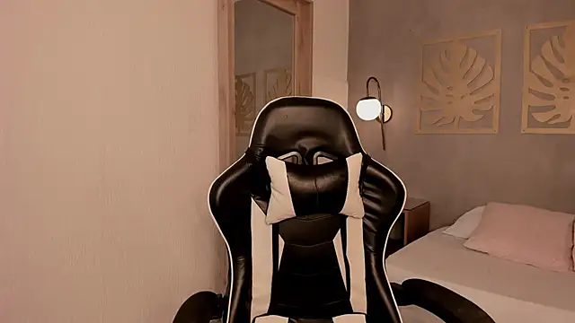 caro03x online show from 28, 11, 2025