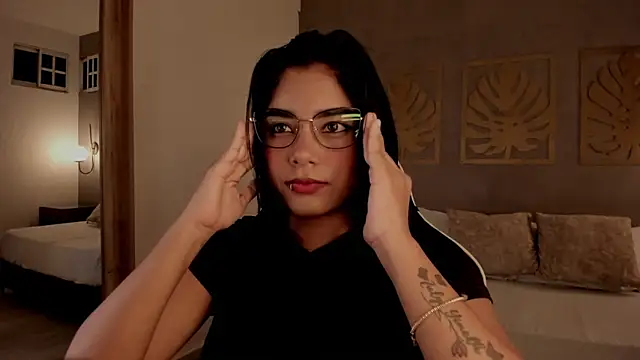 caro03x online show from 15, 4, 2026