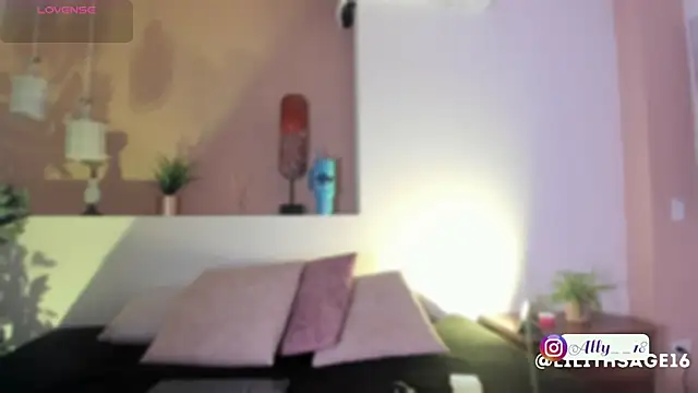 Ally addams online show from 29, 9, 2025