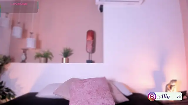 Ally addams online show from 27, 10, 2025