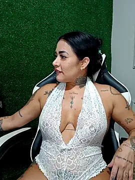 exquentadamay online show from 6, 10, 2025