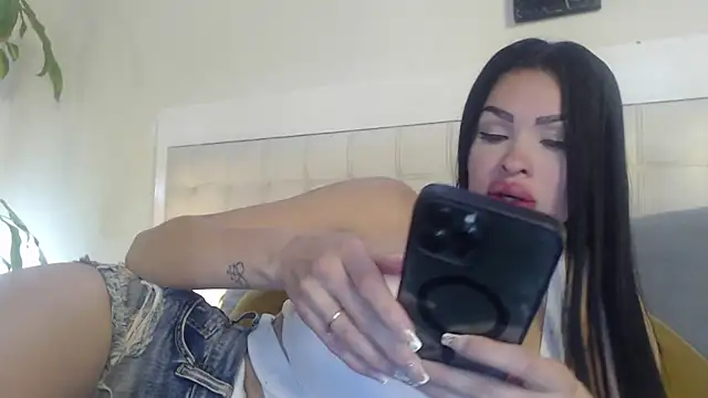 Pamela doll online show from 28, 4, 2026